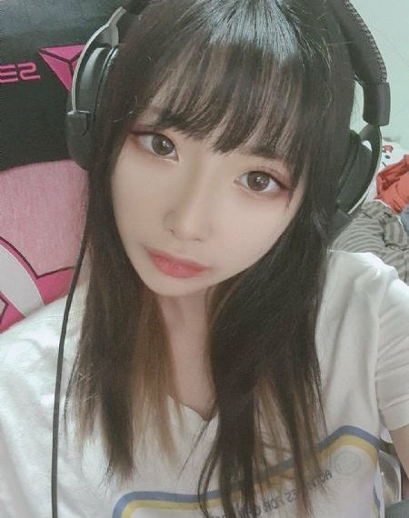 皇帝与臣女H高辣1v1_4K在线观看视频