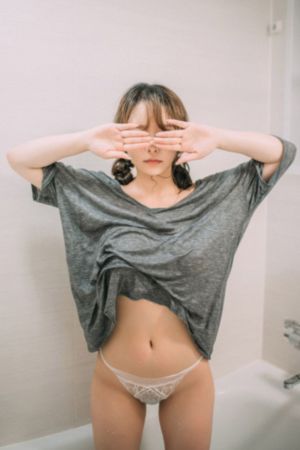 动漫女少禁处自慰流水漫画免费看_蓝光HD在线观看