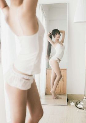 一月最新流出潜入商场亚瑟_蓝光手机在线观看