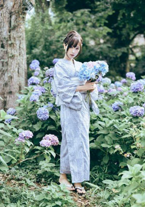 两腿间花蒂狠狠被吸允_免费高清在线观看