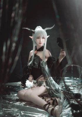 女主巨污H强睡男主_超清手机免费观看完整