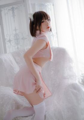 中国青年性生活乱伦一级黄片_十万网红美女美酱